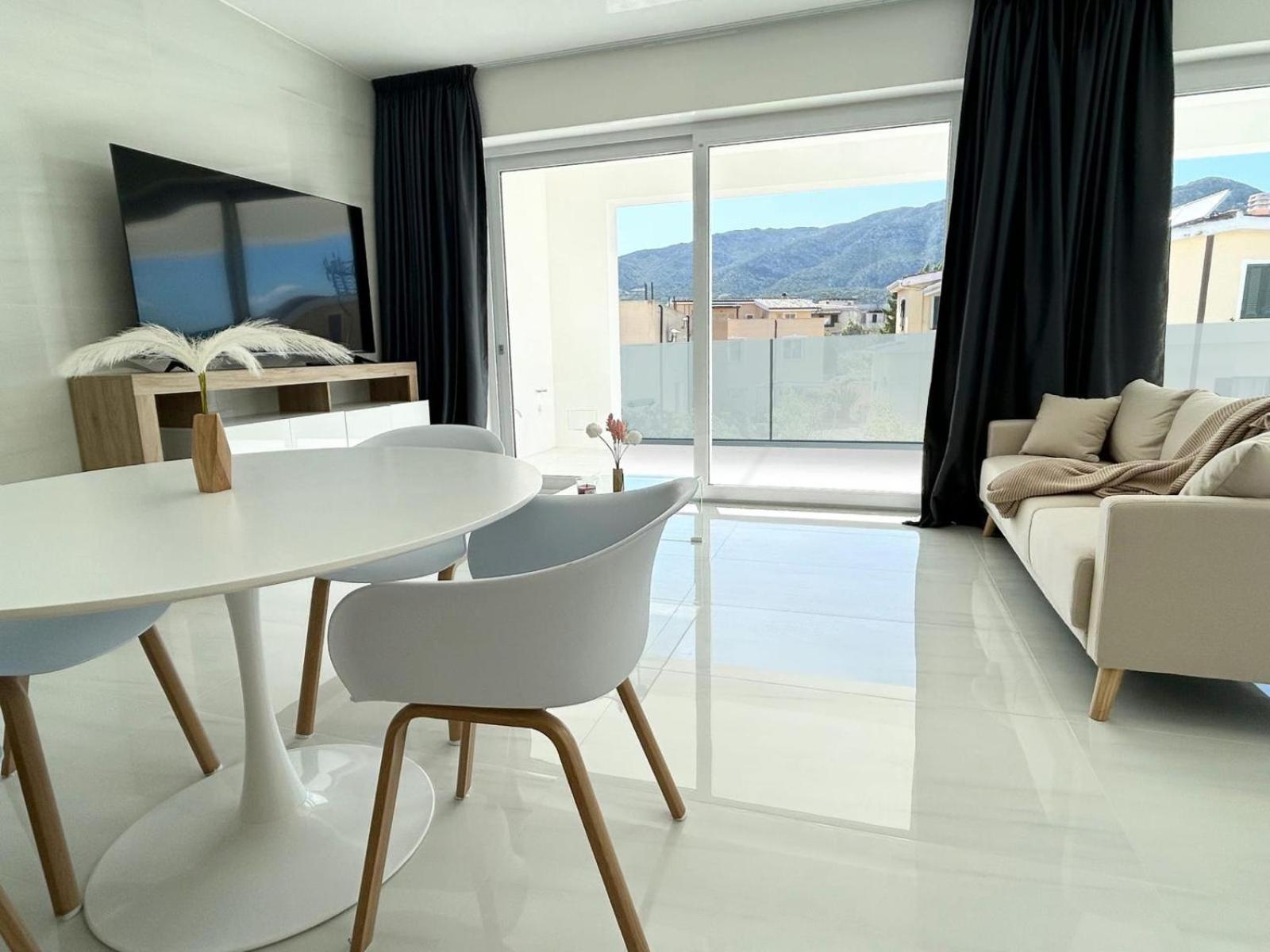Smart Luxury Suites & Apartments Orosei Exterior photo